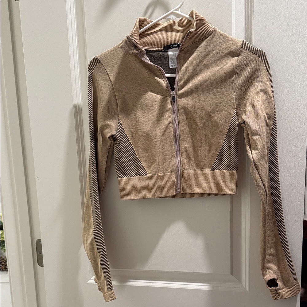 Women's Athletic Tan Zip-Up Jacket Medium